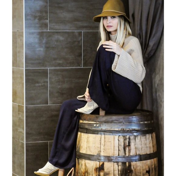 🛒Laced Wide Leg Pants - Picture 3 of 6